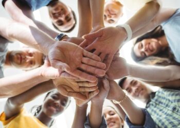 Fomenta el bienestar físico y emocional de tu equipo de trabajo