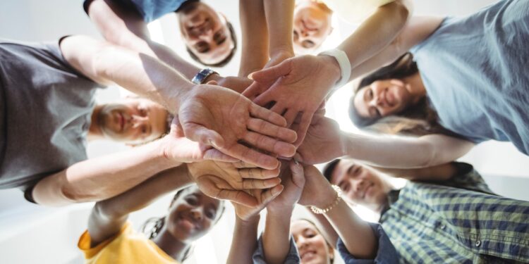 Fomenta el bienestar físico y emocional de tu equipo de trabajo